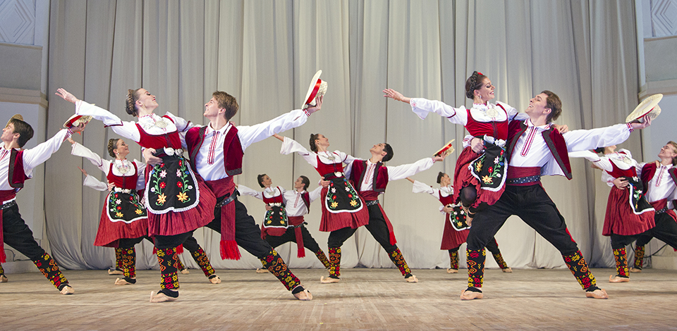 «Танцы славянских народов»