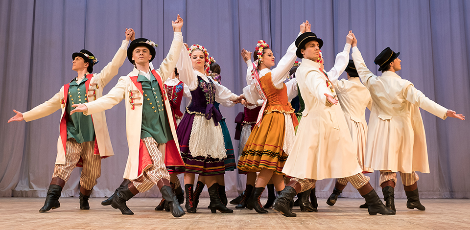 «Танцы славянских народов»